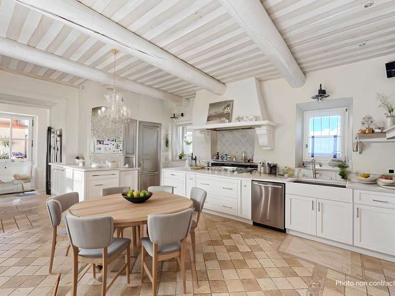 House Saint-Rémy-de-Provence - 4 bedrooms - 200m²