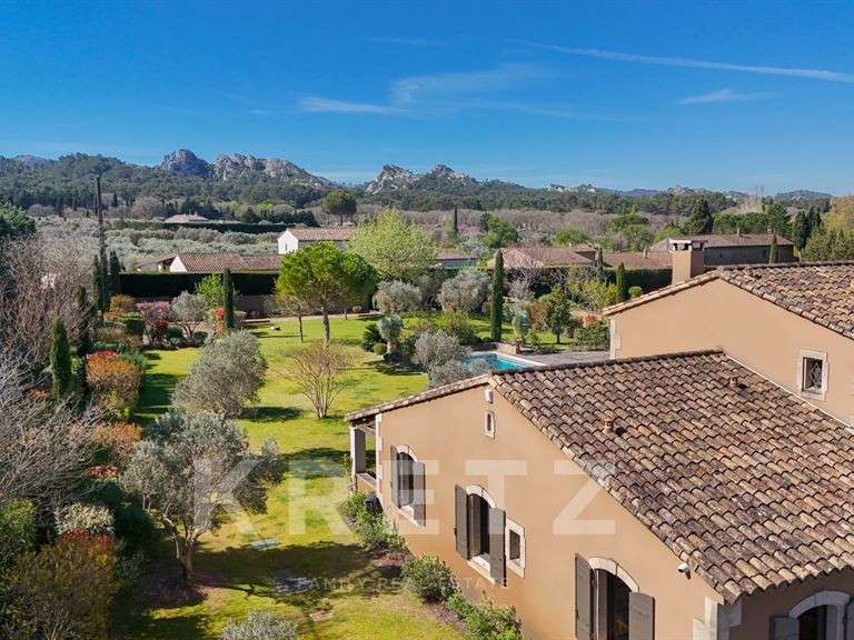 Maison Saint-Rémy-de-Provence - 5 chambres - 260m²