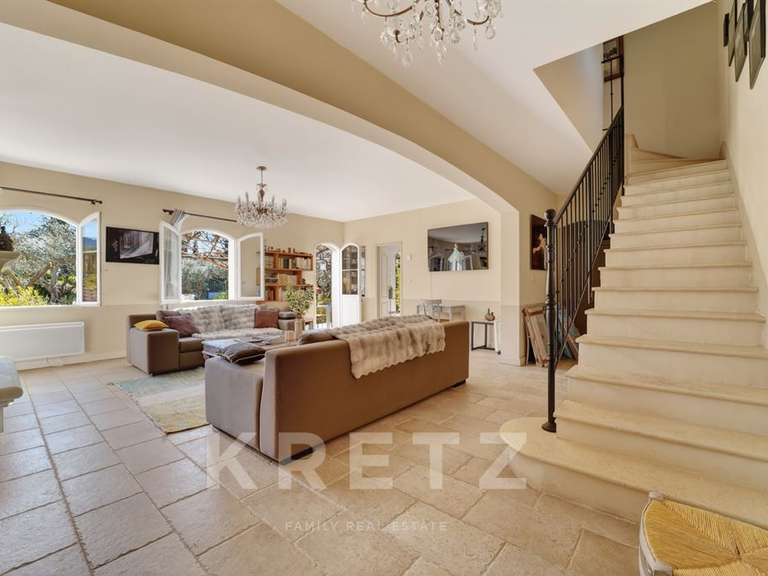 Maison Saint-Rémy-de-Provence - 5 chambres - 214m²