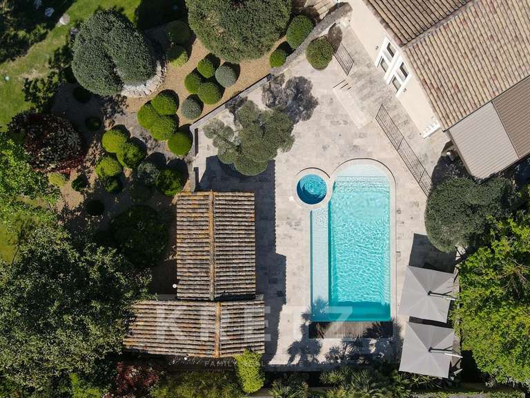 House Saint-Rémy-de-Provence - 4 bedrooms - 320m²