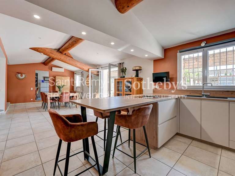 Maison Saint-Rémy-de-Provence - 3 chambres - 145m²