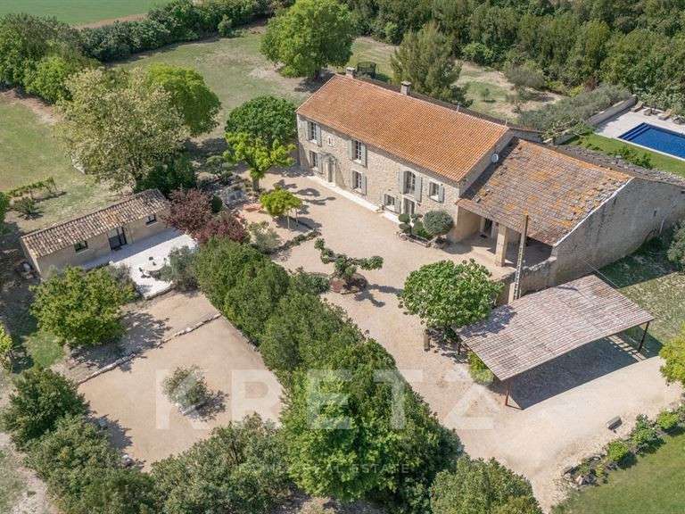 Maison Saint-Rémy-de-Provence - 8 chambres - 495m²