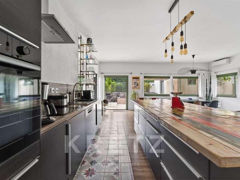 Maison Saint-Rémy-de-Provence - 3 chambres - 106m²