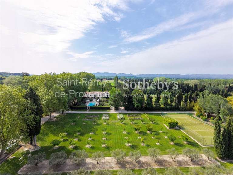 Maison Saint-Rémy-de-Provence - 9 chambres - 1006m²