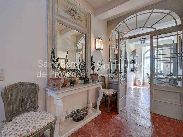 Maison Saint-Rémy-de-Provence - 9 chambres - 1006m²