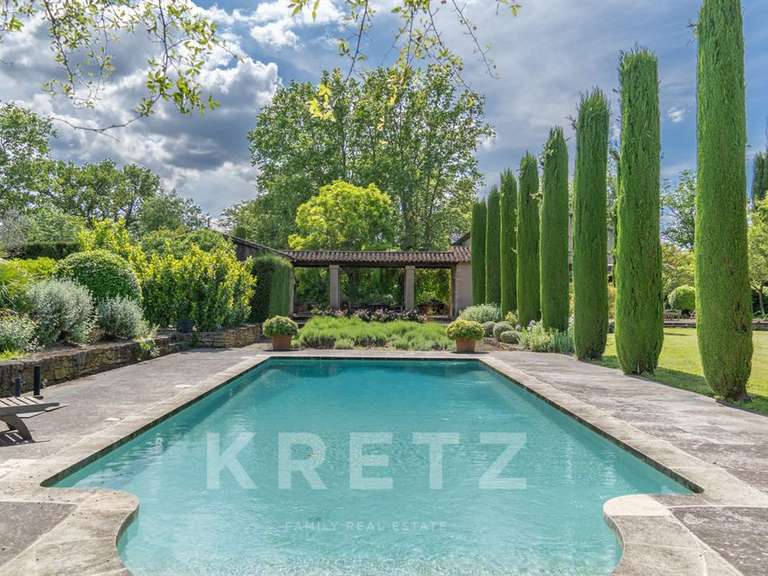 Maison Saint-Rémy-de-Provence - 4 chambres - 253m²