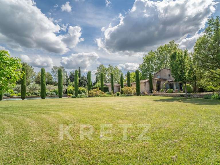 Maison Saint-Rémy-de-Provence - 4 chambres - 253m²