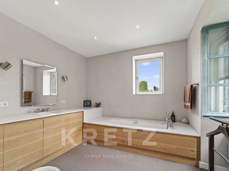 Maison Saint-Rémy-de-Provence - 4 chambres - 253m²