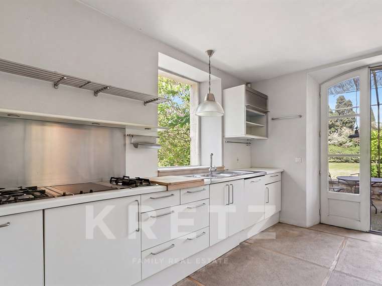 Maison Saint-Rémy-de-Provence - 4 chambres - 253m²
