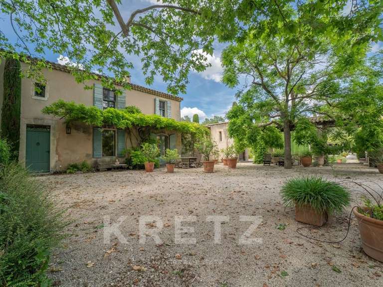 Maison Saint-Rémy-de-Provence - 4 chambres - 253m²