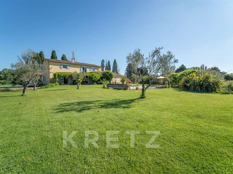 Maison Saint-Rémy-de-Provence - 4 chambres - 275m²