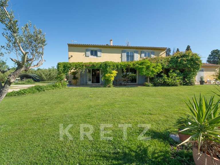Maison Saint-Rémy-de-Provence - 4 chambres - 275m²