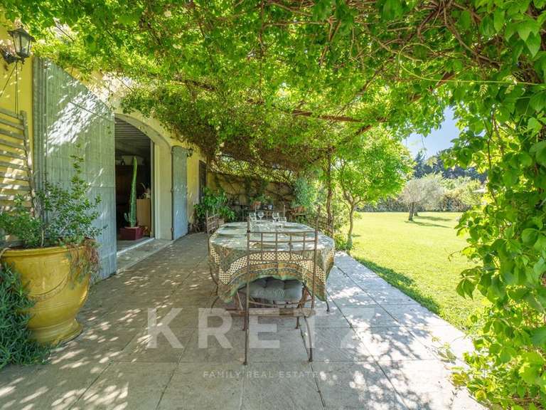 Maison Saint-Rémy-de-Provence - 4 chambres - 275m²
