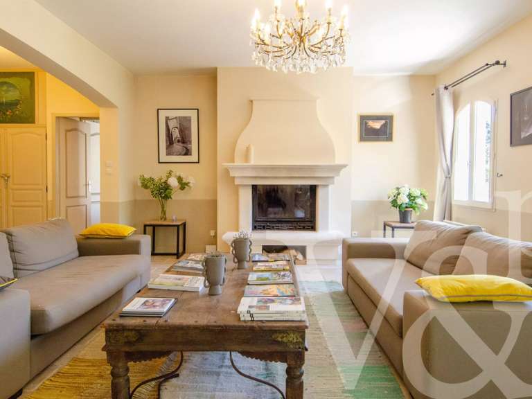 Maison Saint-Rémy-de-Provence - 5 chambres - 238m²