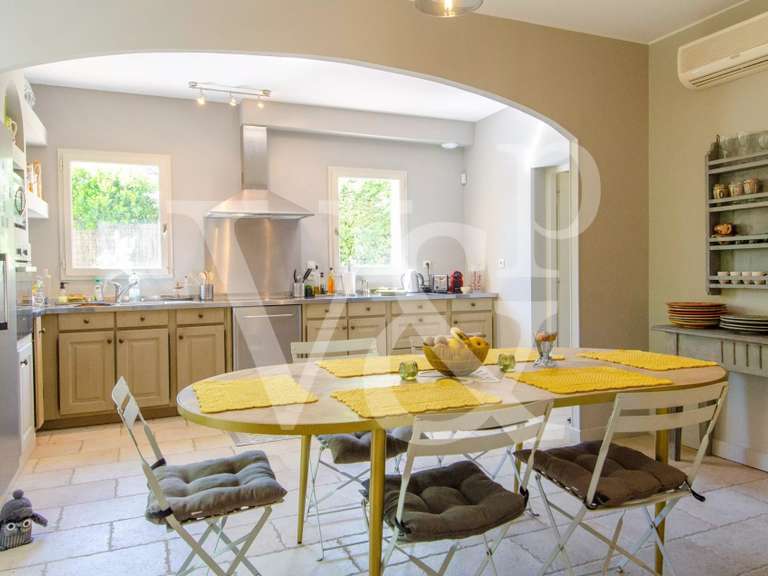 Maison Saint-Rémy-de-Provence - 5 chambres - 238m²