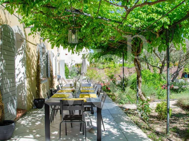 Maison Saint-Rémy-de-Provence - 5 chambres - 238m²