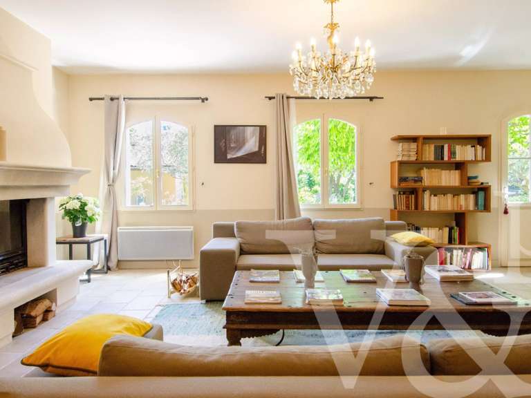 Maison Saint-Rémy-de-Provence - 5 chambres - 238m²
