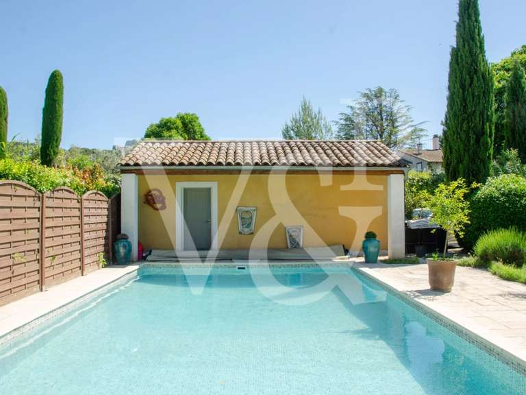 Maison Saint-Rémy-de-Provence - 5 chambres - 238m²