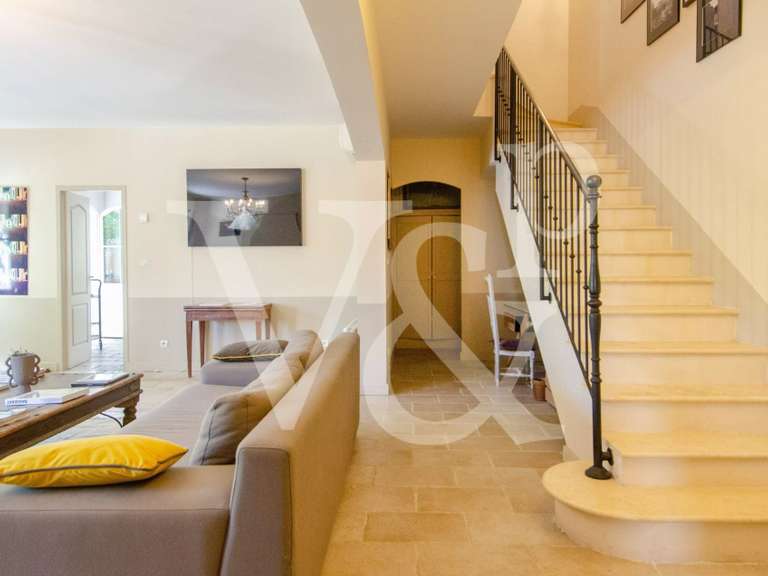 Maison Saint-Rémy-de-Provence - 5 chambres - 238m²