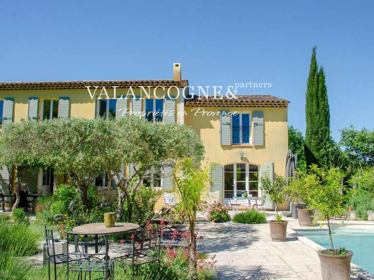 Maison Saint-Rémy-de-Provence - 5 chambres - 238m²