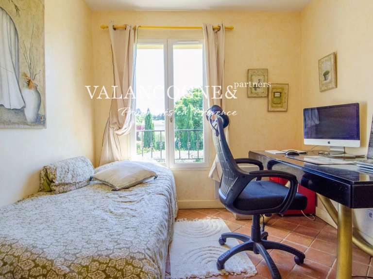 Maison Saint-Rémy-de-Provence - 5 chambres - 238m²