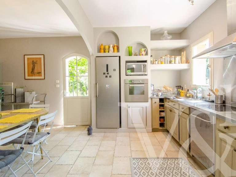 Maison Saint-Rémy-de-Provence - 5 chambres - 238m²