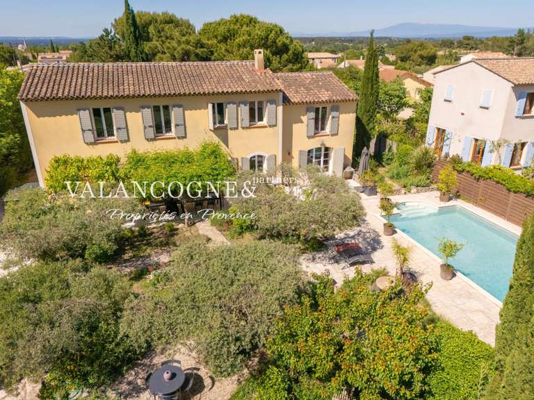 Maison Saint-Rémy-de-Provence - 5 chambres - 238m²