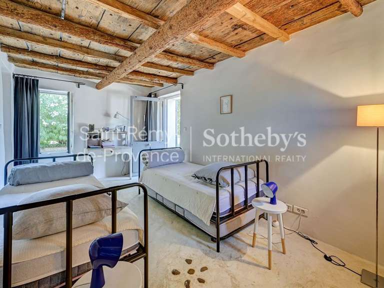 Maison Saint-Rémy-de-Provence - 5 chambres - 235m²