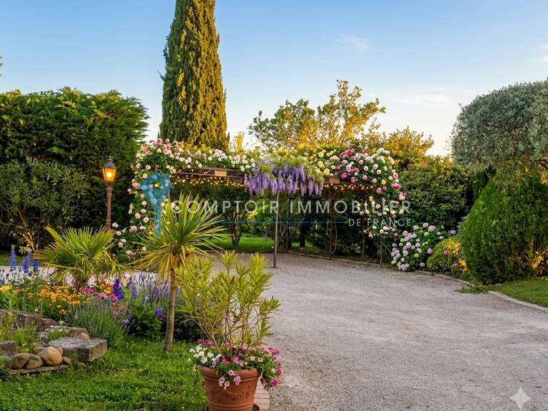 Maison Saint-Rémy-de-Provence - 8 chambres - 380m²