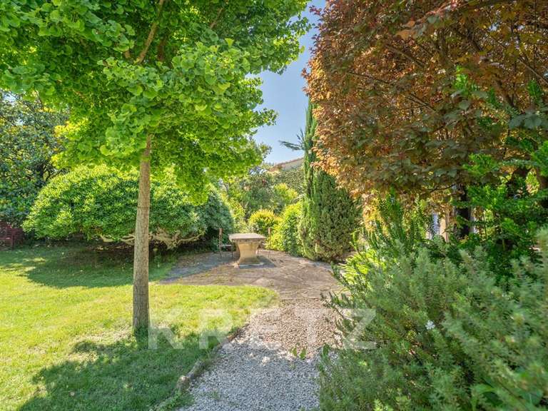House Saint-Rémy-de-Provence - 5 bedrooms - 335m²