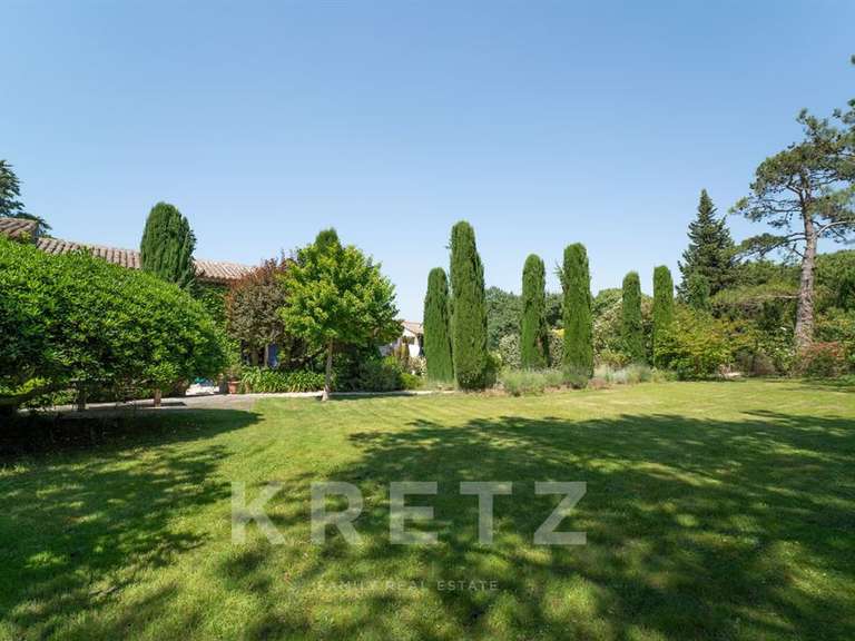 Maison Saint-Rémy-de-Provence - 5 chambres - 401m²