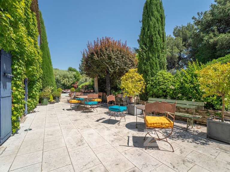 House Saint-Rémy-de-Provence - 5 bedrooms - 335m²