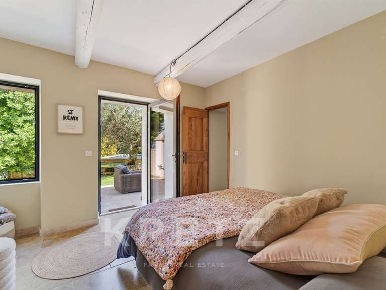 House Saint-Rémy-de-Provence - 4 bedrooms - 168m²