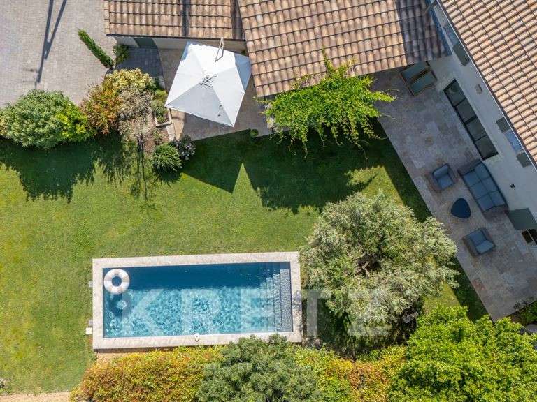 House Saint-Rémy-de-Provence - 4 bedrooms - 168m²