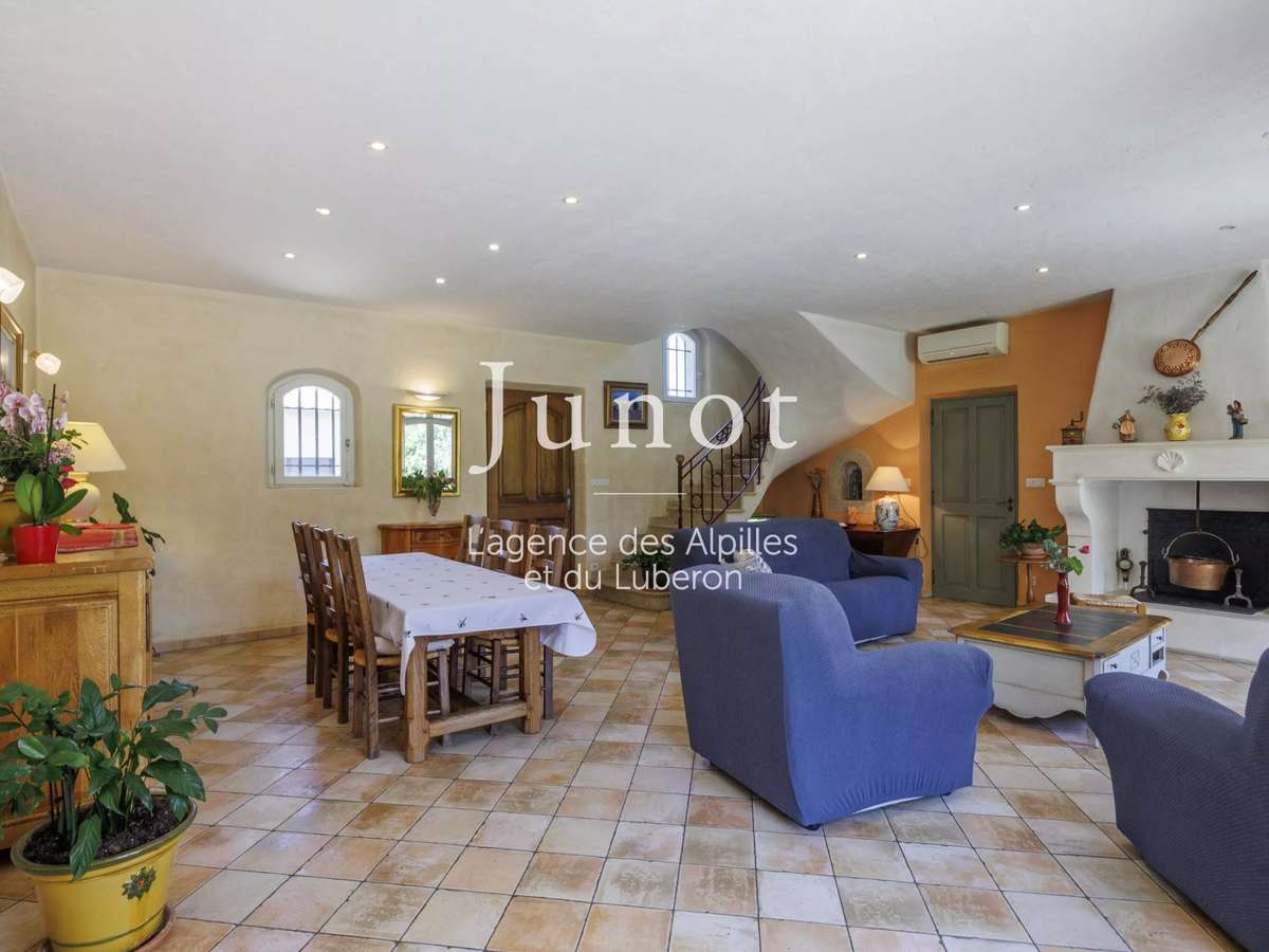 Maison Saint-Rémy-de-Provence