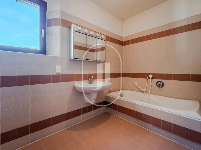 Maison Saint-Rémy-de-Provence - 4 chambres - 290m²