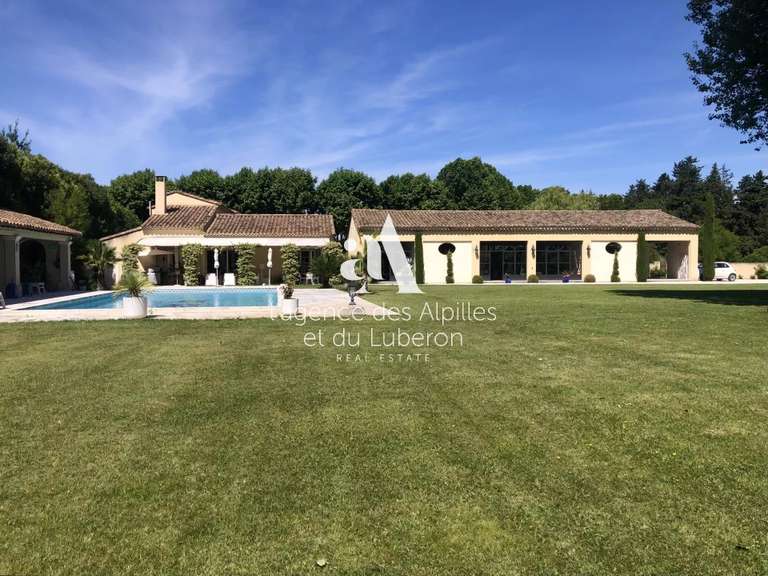 Maison Saint-Rémy-de-Provence - 5 chambres - 580m²