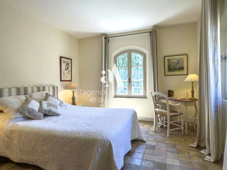 Maison Saint-Rémy-de-Provence - 4 chambres - 230m²