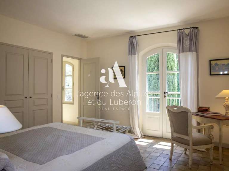 Maison Saint-Rémy-de-Provence - 4 chambres - 230m²