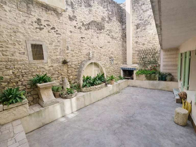 Maison Saint-Rémy-de-Provence - 3 chambres - 262m²