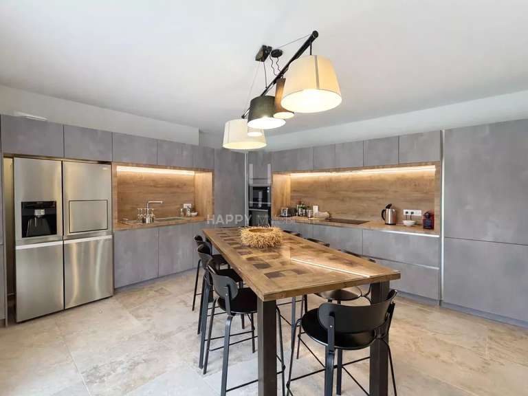 Maison Saint-Rémy-de-Provence - 4 chambres - 218m²
