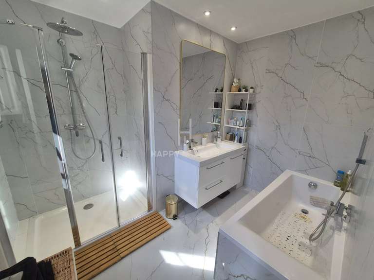 House Saint-Rémy-de-Provence - 5 bedrooms - 200m²