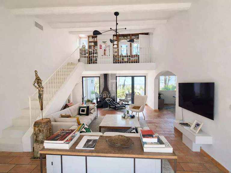House Saint-Rémy-de-Provence - 5 bedrooms - 200m²