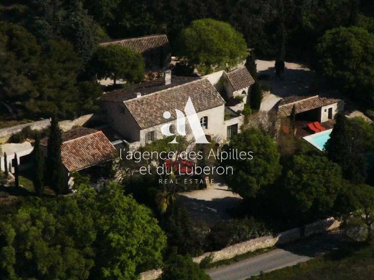Maison Saint-Rémy-de-Provence - 8 chambres - 5000m²
