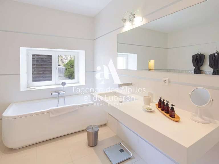 Maison Saint-Rémy-de-Provence - 8 chambres - 5000m²