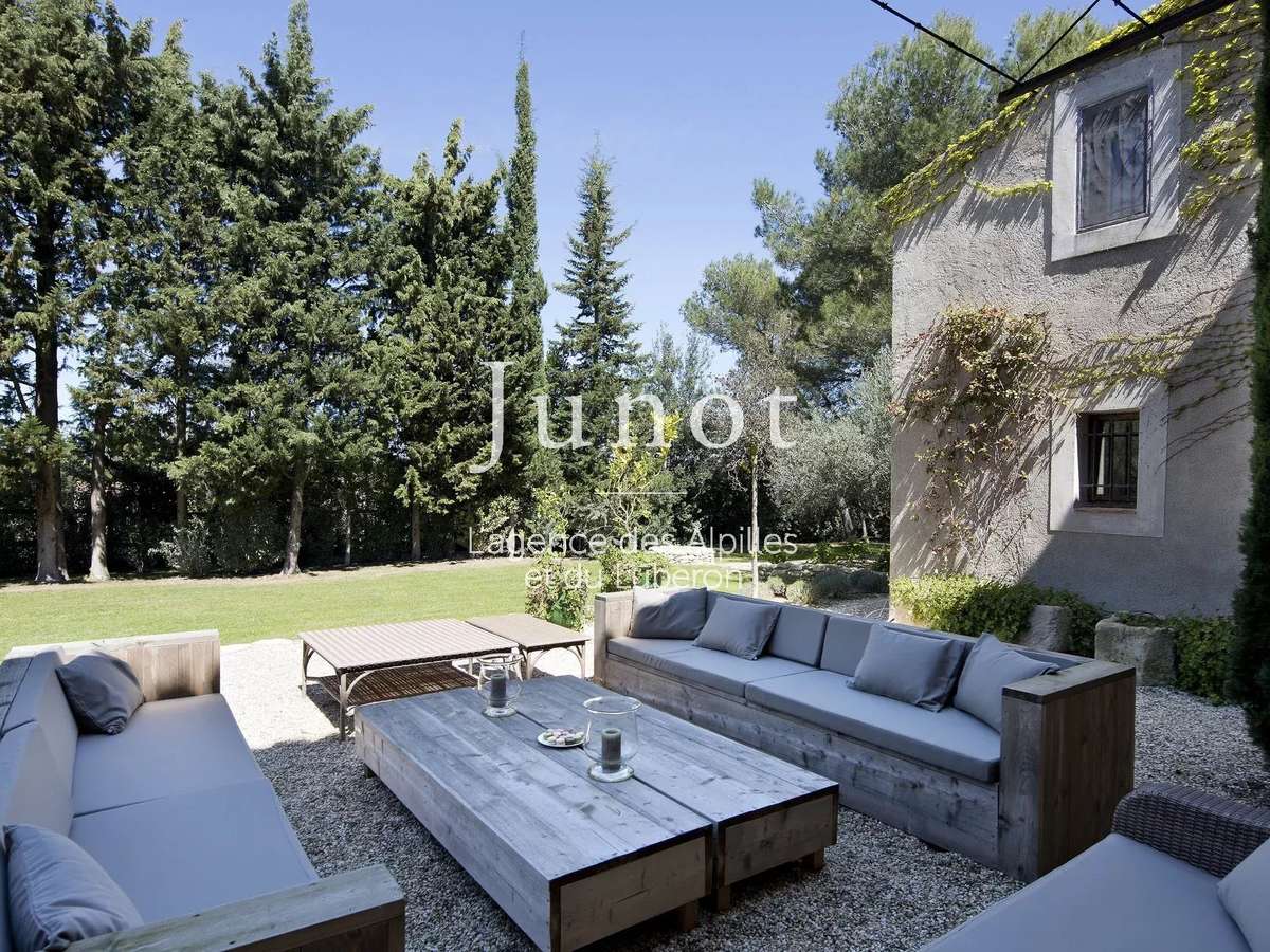 Maison Saint-Rémy-de-Provence