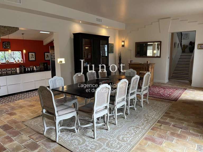 House Saint-Rémy-de-Provence - 5 bedrooms - 2000m²