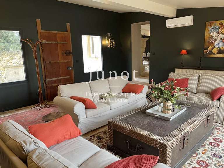 House Saint-Rémy-de-Provence - 5 bedrooms - 2000m²