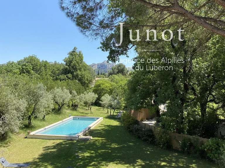 House Saint-Rémy-de-Provence - 5 bedrooms - 2000m²