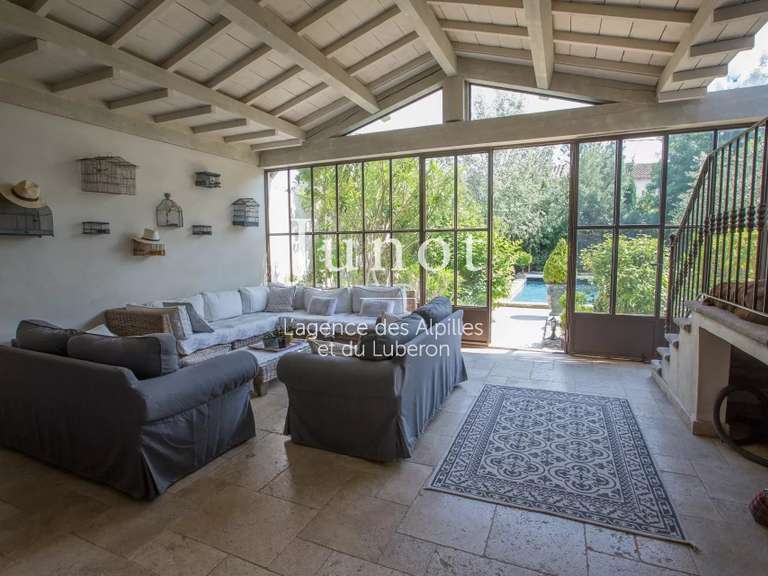 House Saint-Rémy-de-Provence - 4 bedrooms - 900m²